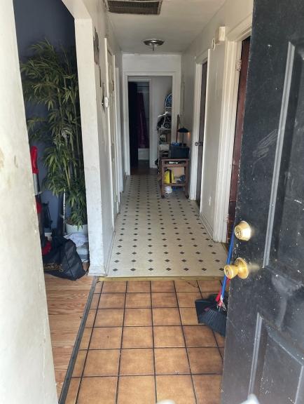 Image for {bw_title}