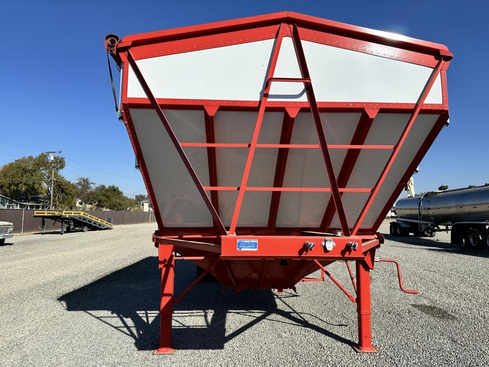Image for 2024 Premier Trailers Bottom Hopper Doubles