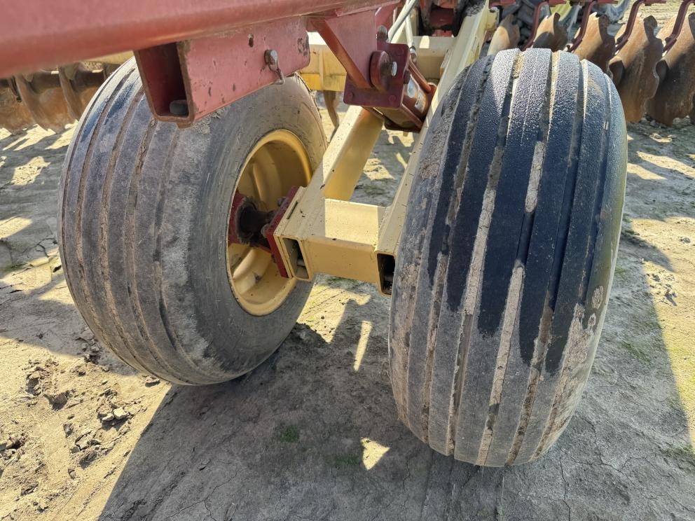 Image for 2008 Krause 5800-19WR 19ft Offset Disc With 22ft Ring Roller