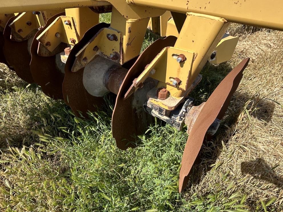 Image for 2017 Landoll Icon 6510 10Ft Heavy Duty Offset Construction Disc