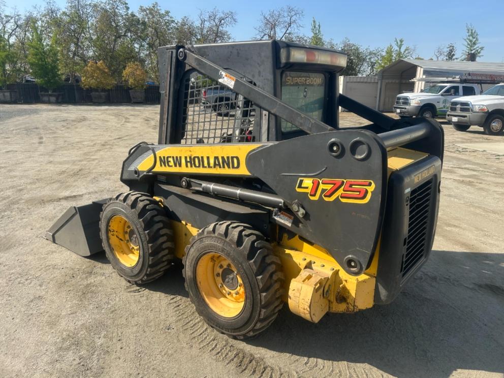 Image for 2008 New Holland L175 Skid Steer Loader