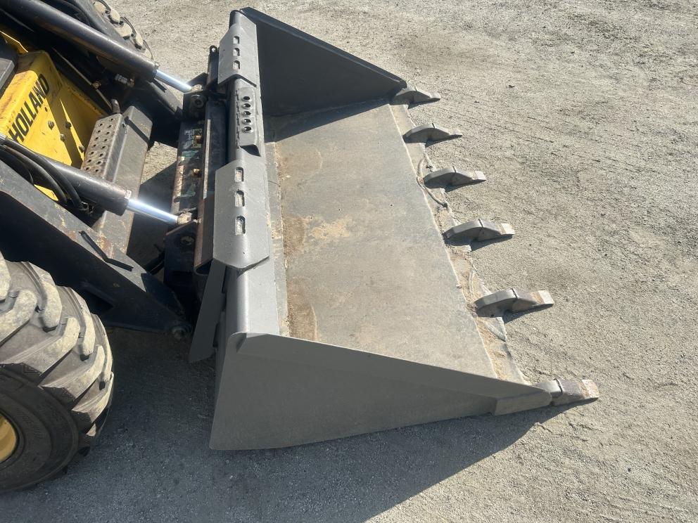 Image for 2008 New Holland L175 Skid Steer Loader