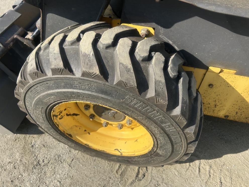 Image for 2008 New Holland L175 Skid Steer Loader
