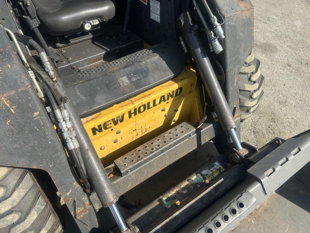 Image for 2008 New Holland L175 Skid Steer Loader