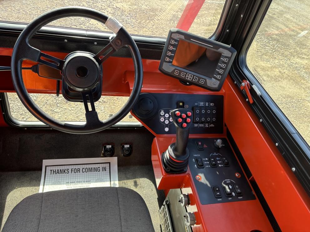 Image for 2021 Flory 8770 Harvester