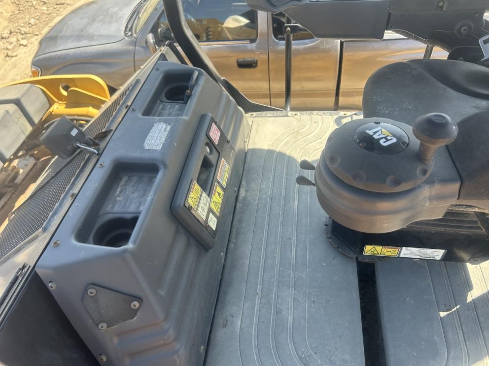 Image for 2015 Caterpillar CB44B Double Drum Roller