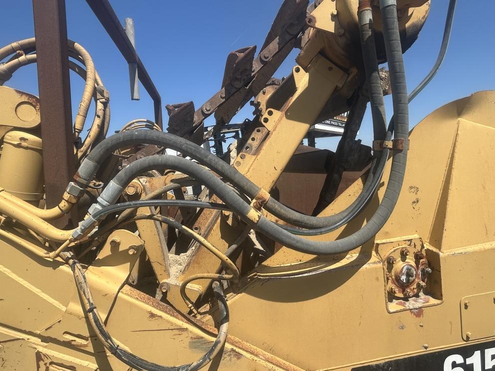 Image for 1995 Caterpillar 615C Series II Elevating Motor Scraper