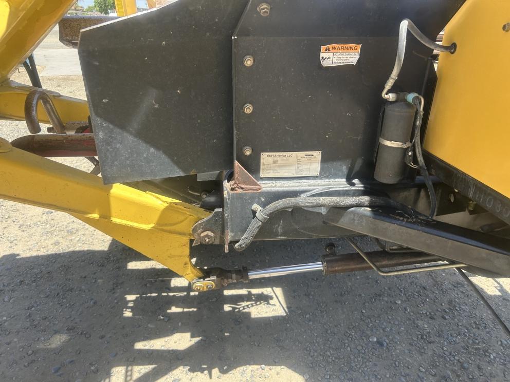 Image for 2011 New Holland H9880 Bale Wagon