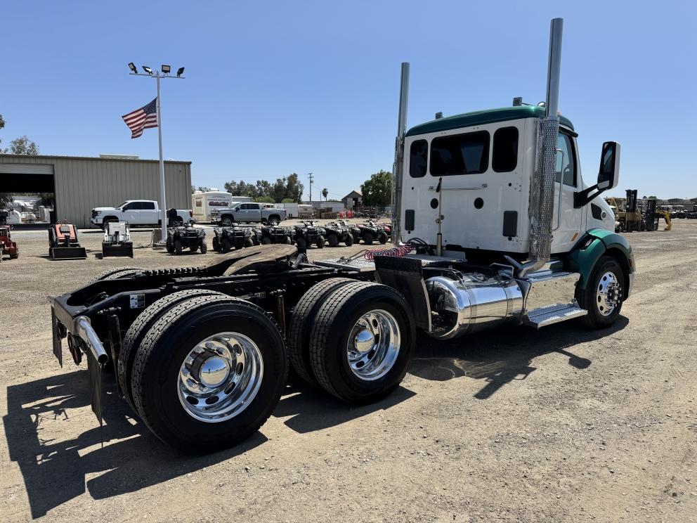 Image for 2013 Peterbilt 579 T/A Truck Tractor