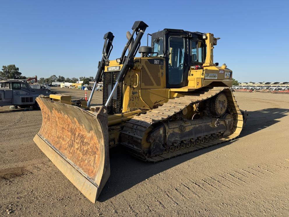 Image for 2012 Cat D6T XW