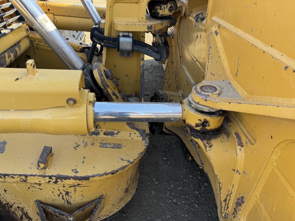 Image for 2012 Cat D6T XW