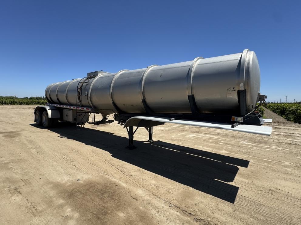 Image for 1979 Polar 6200 Gal T/A Stainless Tanker