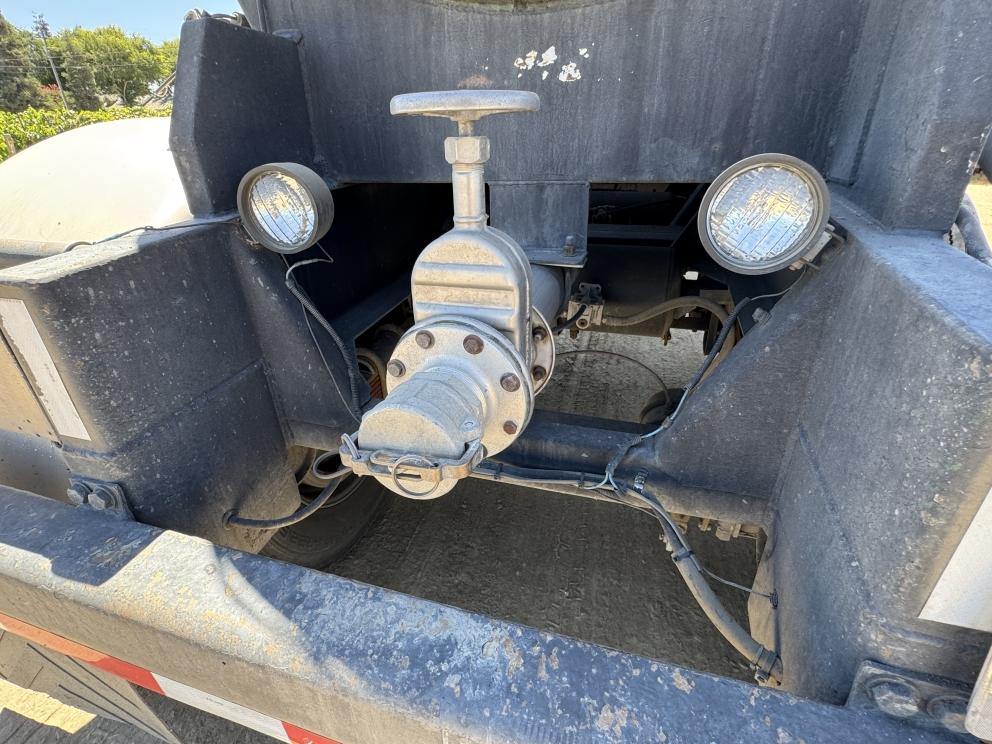 Image for 1979 Polar 6200 Gal T/A Stainless Tanker