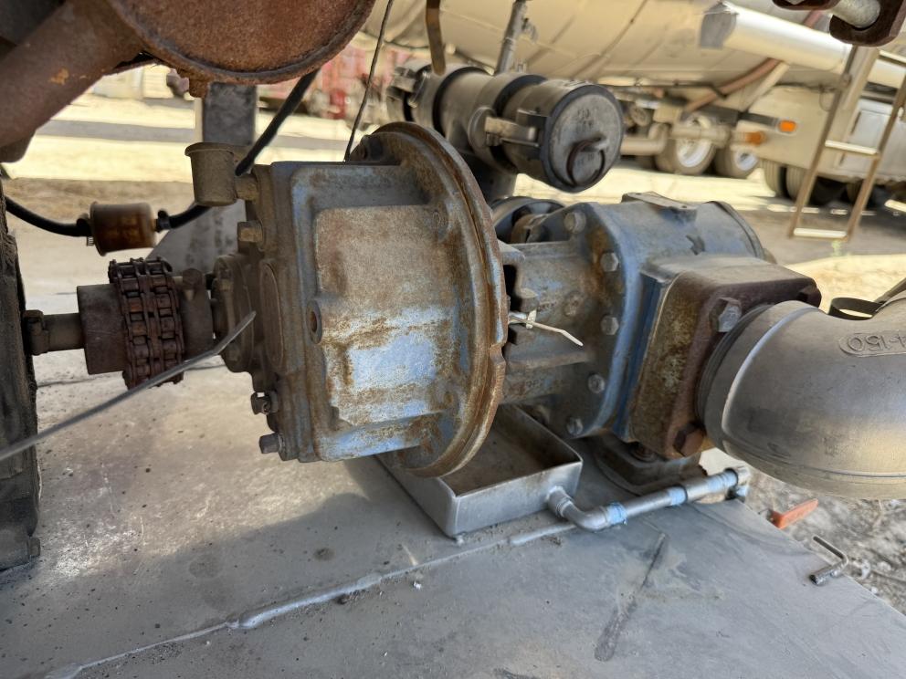 Image for 1997 Beal 6700 Gal T/A Stainless Tanker