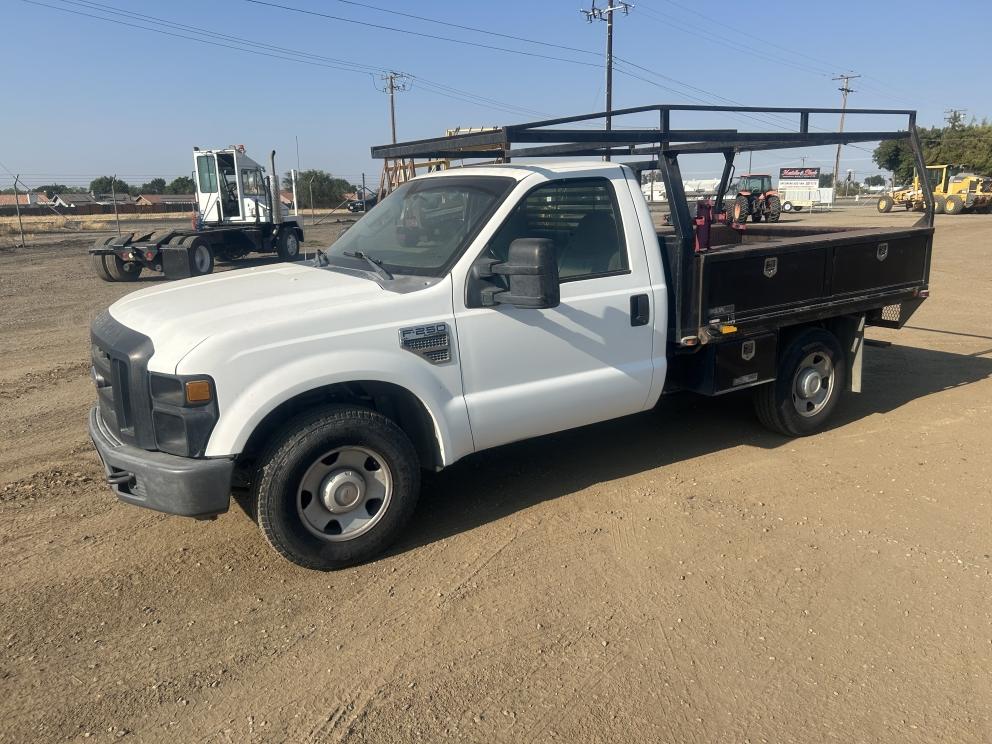 Image for 2008 Ford F-250 Flatbed Truck