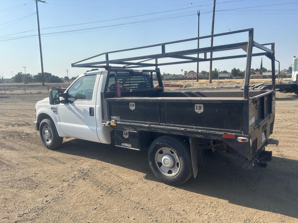 Image for 2008 Ford F-250 Flatbed Truck