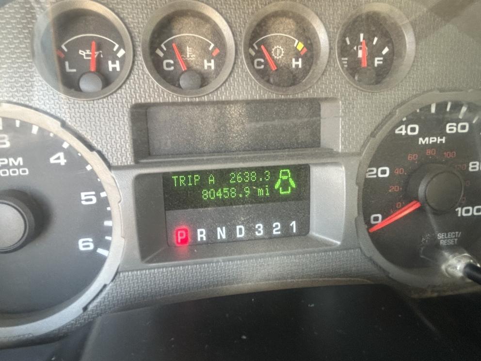 Image for 2008 Ford F-250 Flatbed Truck