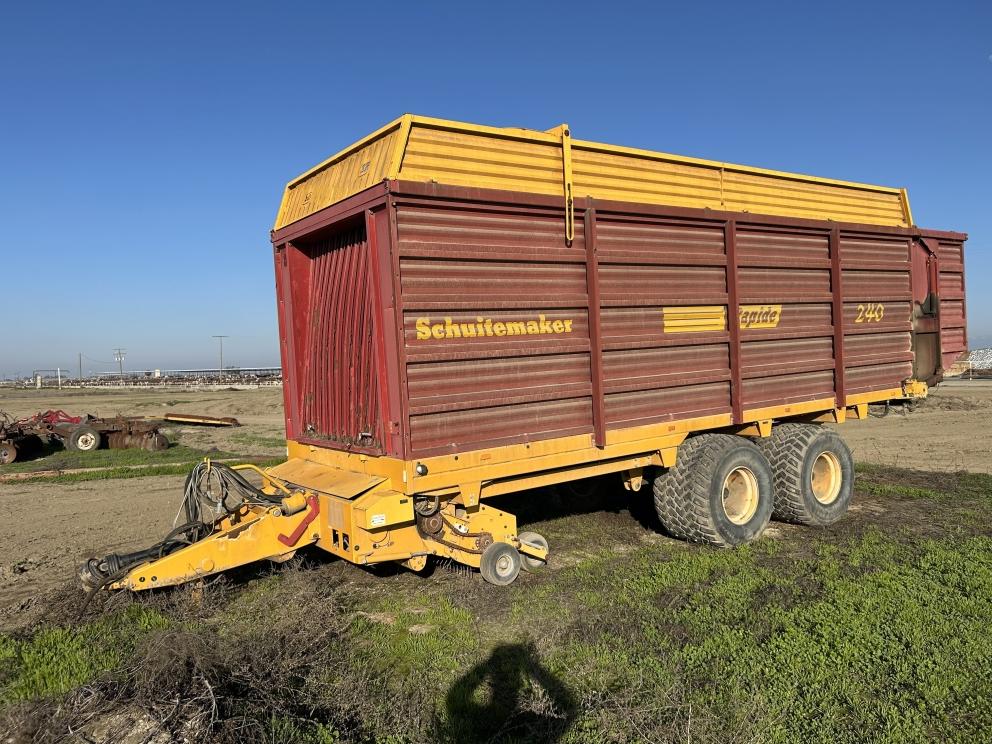 Image for Schuitemaker 240 Green Chop/Forage Wagon