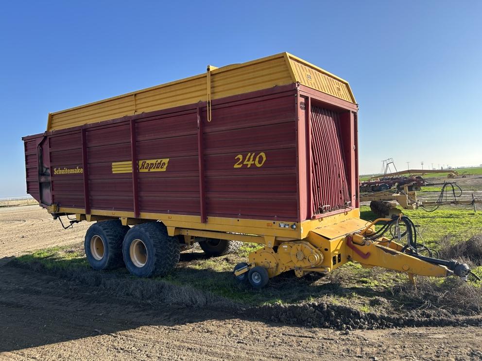 Image for Schuitemaker 240 Green Chop/Forage Wagon
