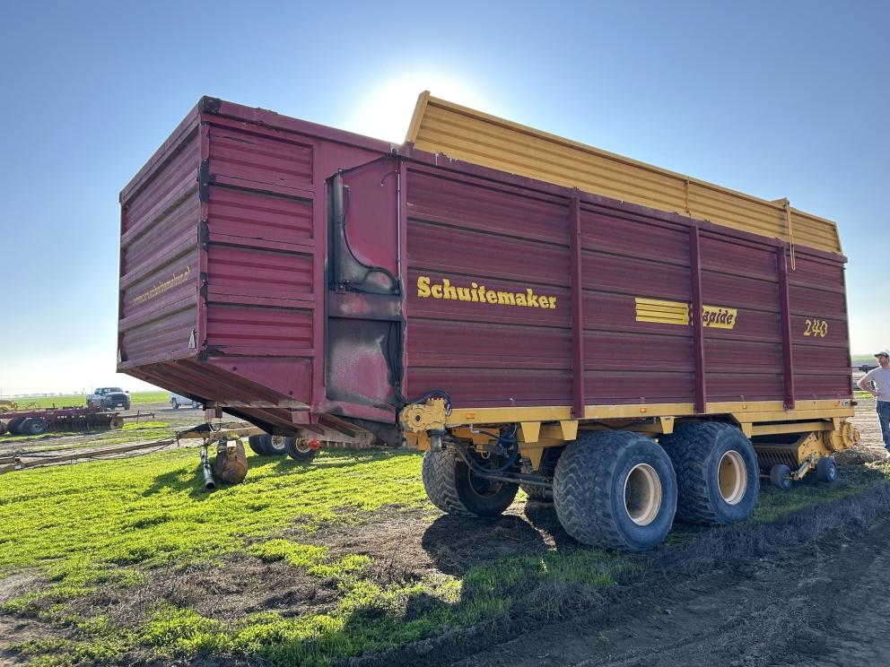 Image for Schuitemaker 240 Green Chop/Forage Wagon
