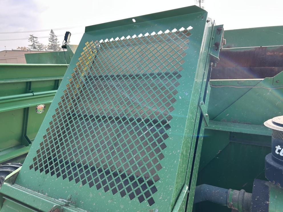 Image for Pixall PBJ87 4x4 Green Bean Harvester