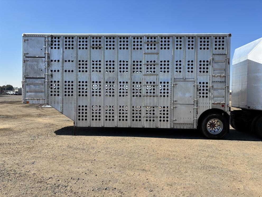 Image for 1973 Merritt Double Cattle Trailers