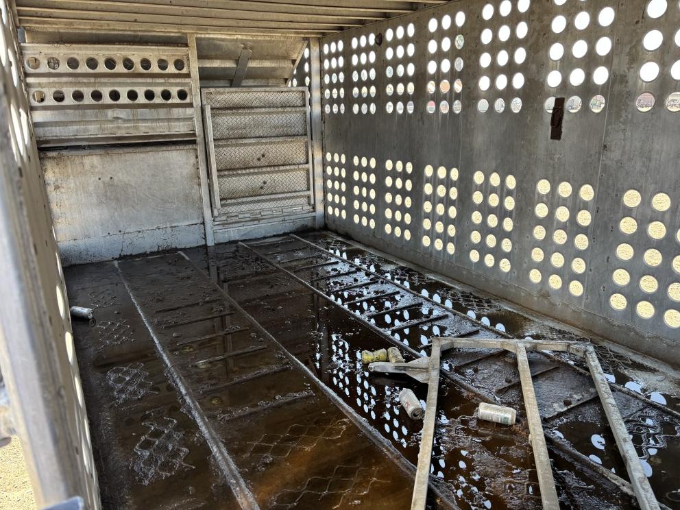 Image for 1973 Merritt Double Cattle Trailers