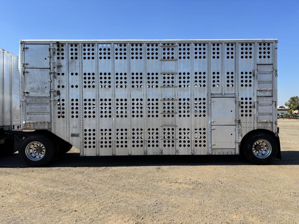 Image for 1973 Merritt Double Cattle Trailers