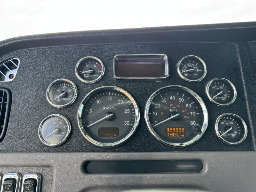 Image for 2016 Peterbilt 367 T/A Day Cab Heavy Haul Truck Tractor