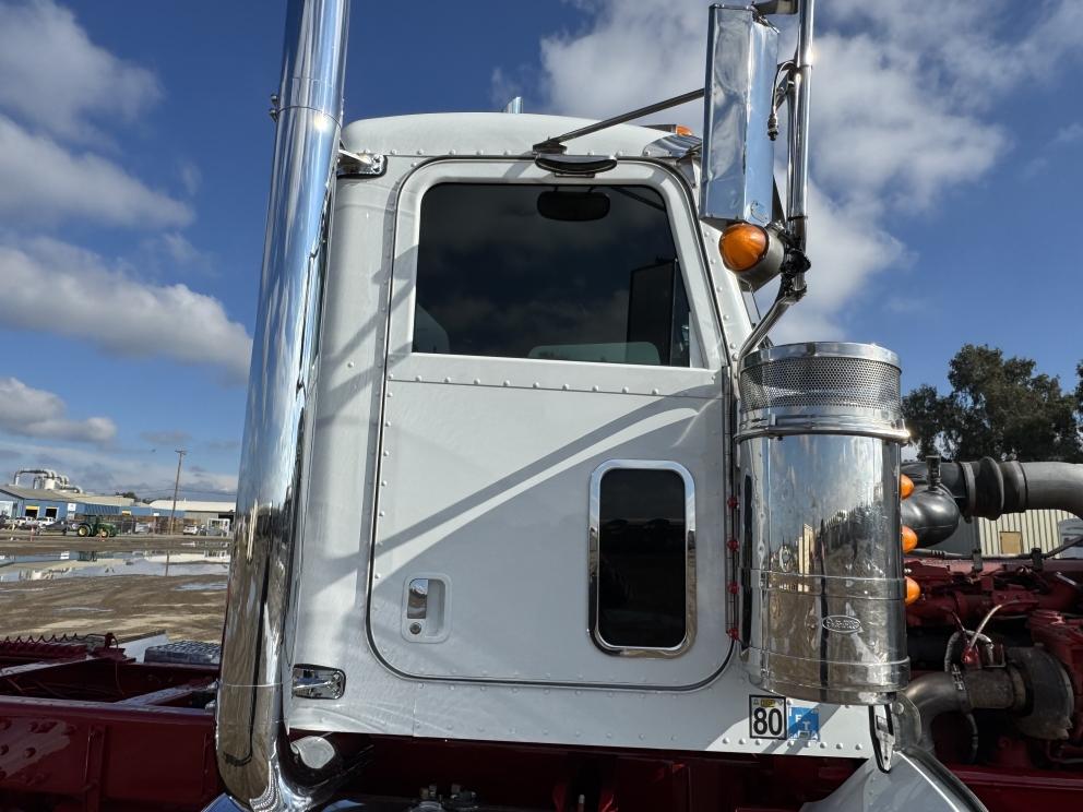 Image for 2016 Peterbilt 367 T/A Day Cab Heavy Haul Truck Tractor