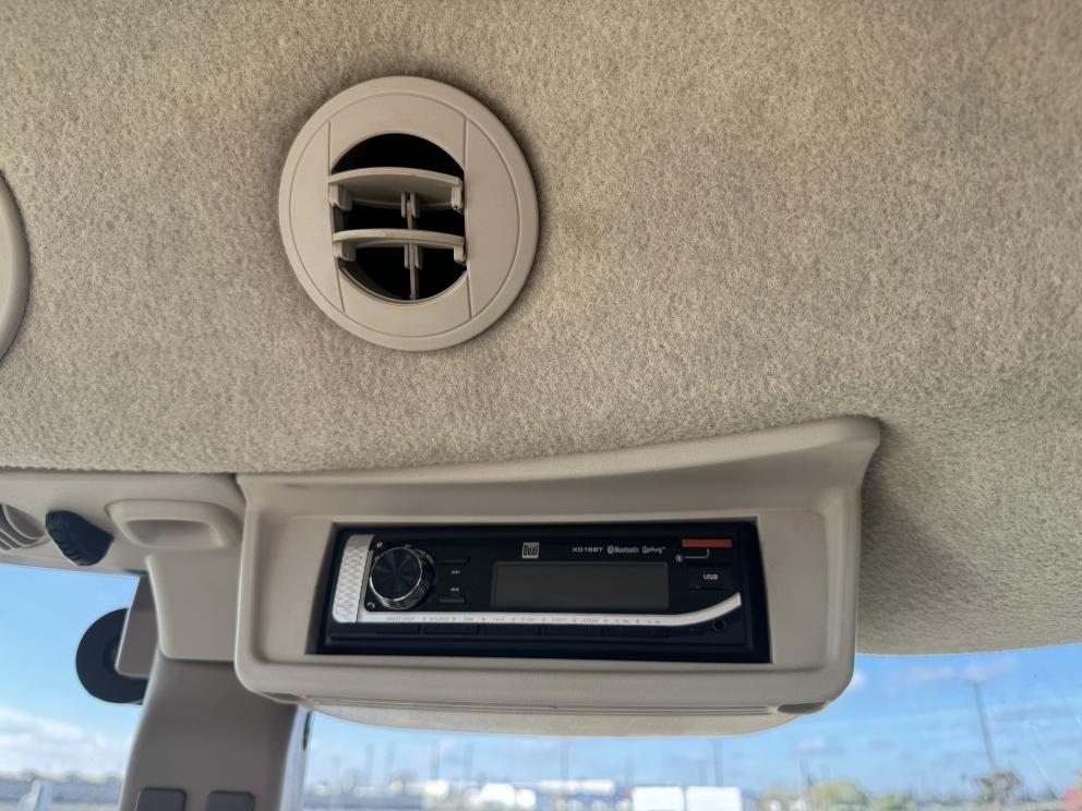 Image for 2019 John Deere 5115M Wheel Tractor