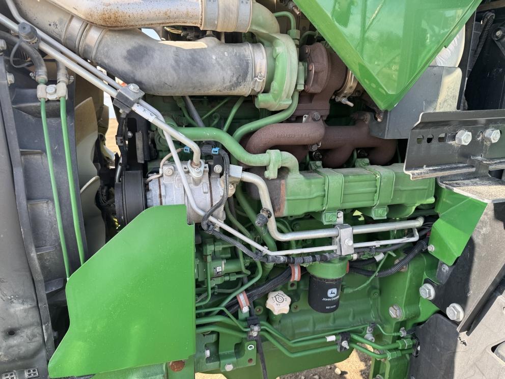 Image for 2019 John Deere 5115M Wheel Tractor