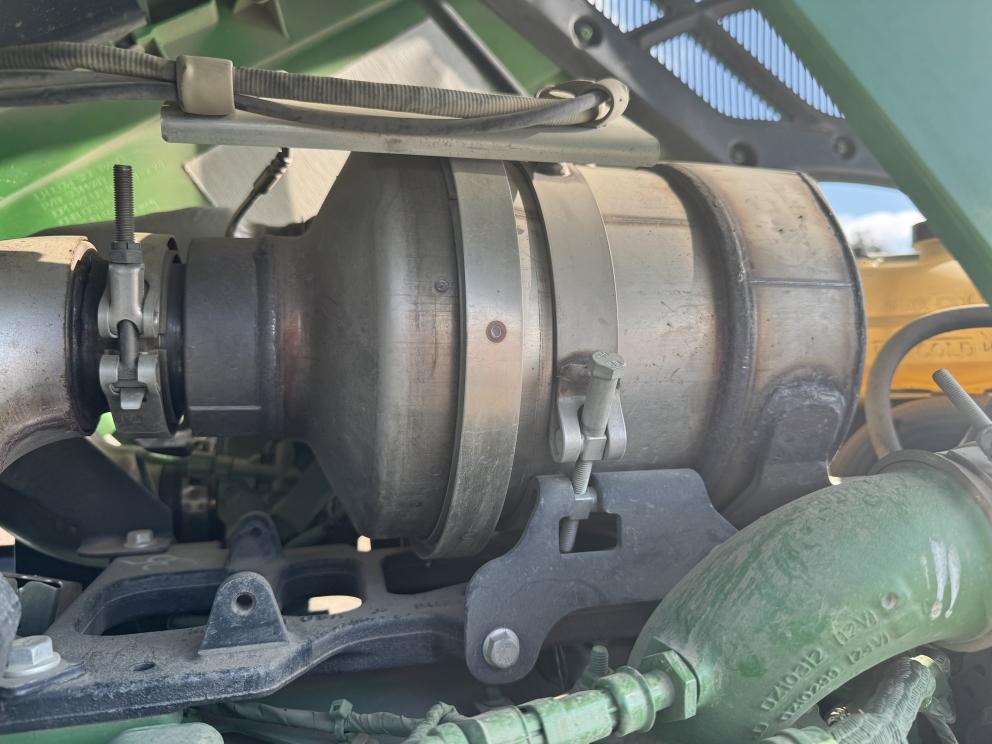 Image for 2019 John Deere 5115M Wheel Tractor