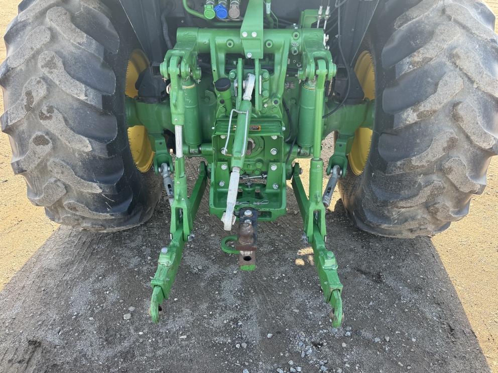 Image for 2019 John Deere 5115M Wheel Tractor