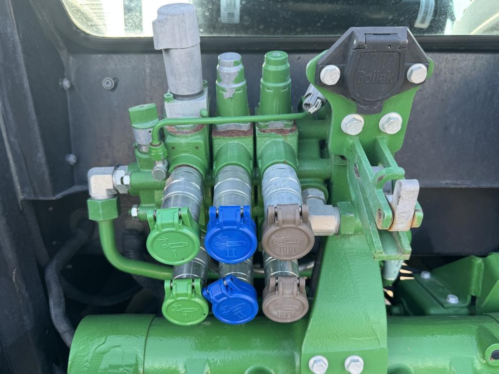 Image for 2019 John Deere 5115M Wheel Tractor