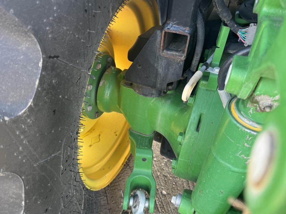 Image for 2019 John Deere 5115M Wheel Tractor