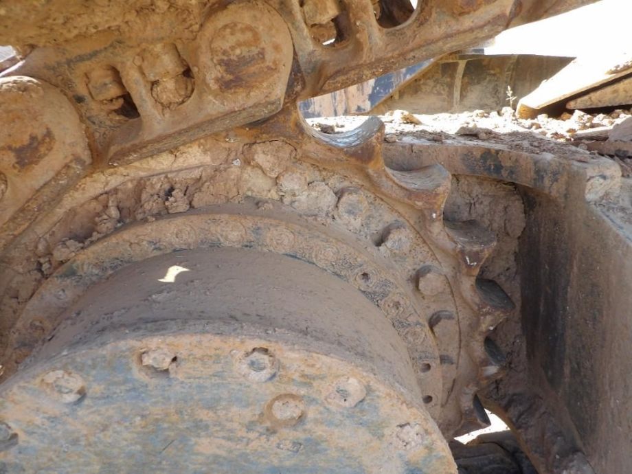 Image for 2000 Hitachi EX750-5 Excavator, Hydraulic Thumb, 60” Digging Bucket, Hours 7,795