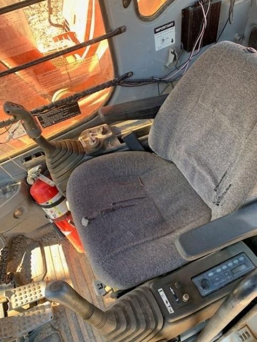 Image for 2000 Hitachi EX750-5 Excavator, Hydraulic Thumb, 60” Digging Bucket, Hours 7,795