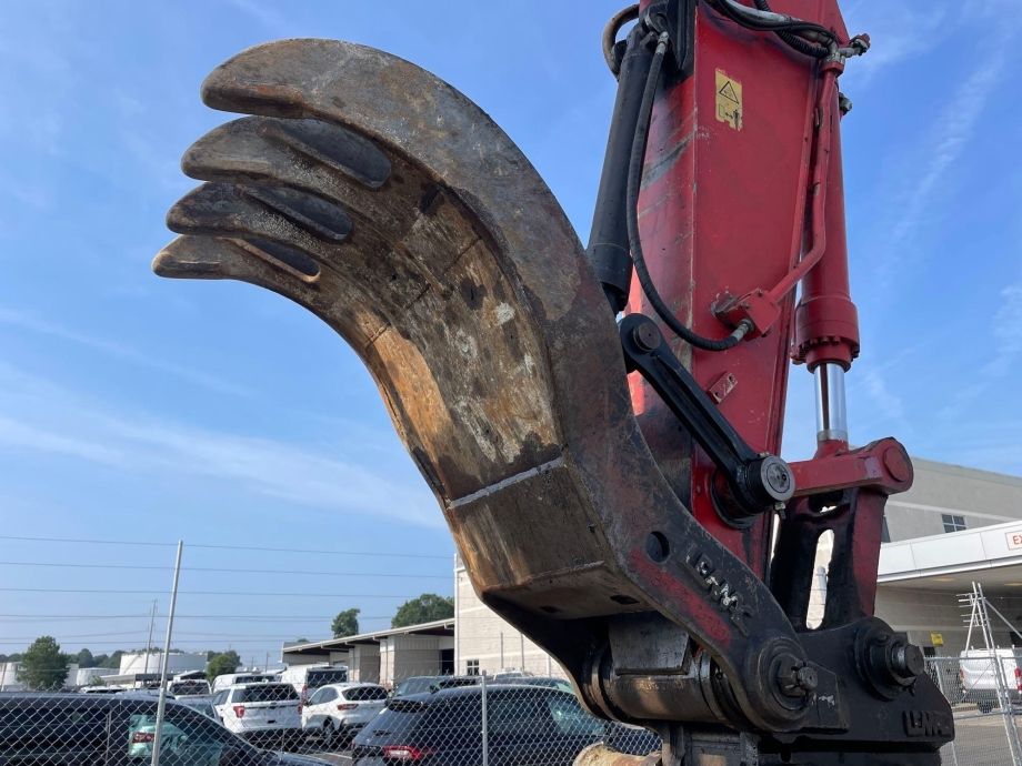 Image for 2020 Link Belt 350 X-4EX Excavator, Hydraulic Thumb, 55” Digging Bucket