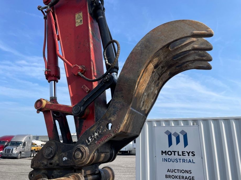 Image for 2020 Link Belt 350 X-4EX Excavator, Hydraulic Thumb, 55” Digging Bucket