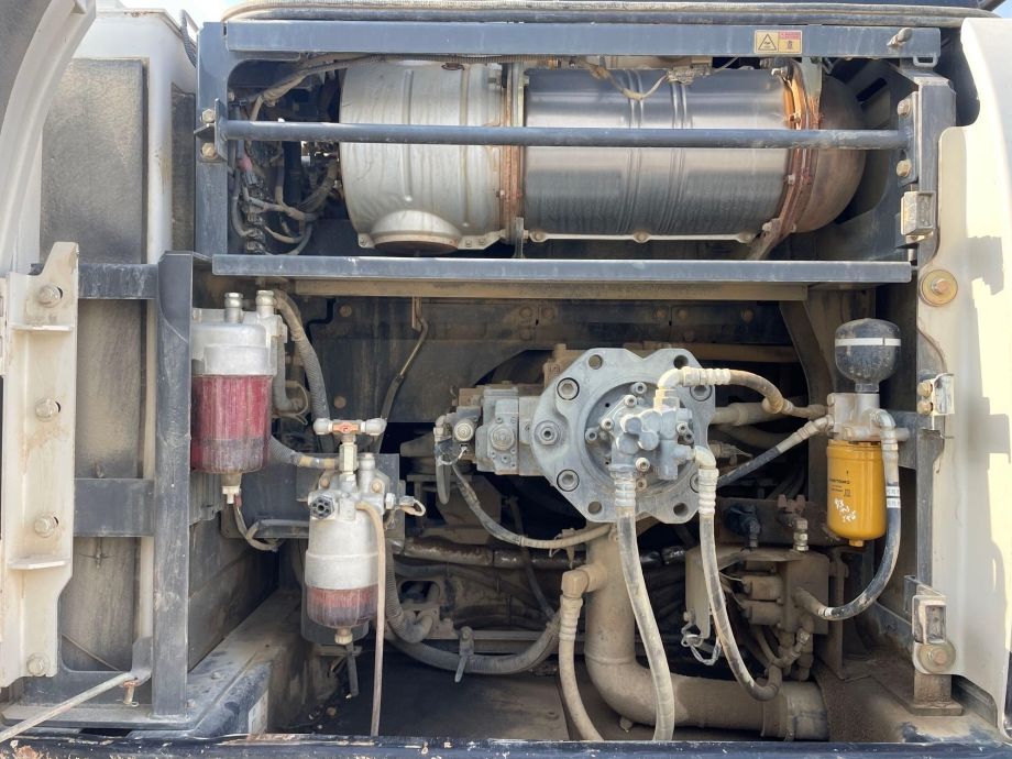 Image for 2020 Link Belt 350 X-4EX Excavator, Hydraulic Thumb, 55” Digging Bucket