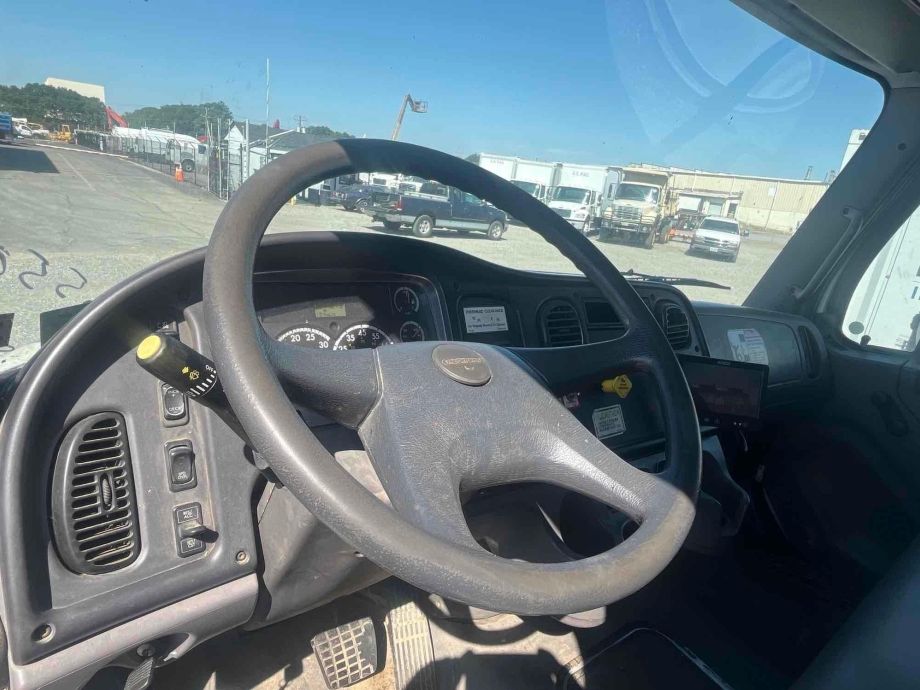 Image for 2005 Freightliner M2 20YD T/A Rear Load Refuse Truck, 20YD Pakmor Rearload, 2 Cart Tippers Installed