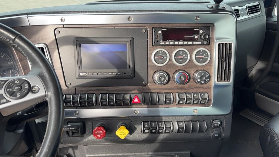 Image for 2025 Western Star 47X Quad Axle Dump Truck, Miles 28,462, 16’ Dump Bed, Hydraulic Dump Bed Door