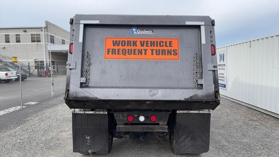 Image for 2025 Western Star 47X Quad Axle Dump Truck, Miles 28,462, 16’ Dump Bed, Hydraulic Dump Bed Door