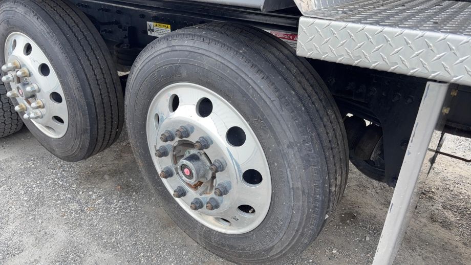 Image for 2025 Western Star 47X Quad Axle Dump Truck, Miles 28,462, 16’ Dump Bed, Hydraulic Dump Bed Door