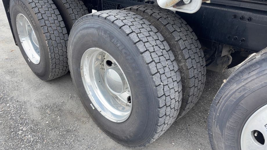 Image for 2025 Western Star 47X Quad Axle Dump Truck, Miles 28,462, 16’ Dump Bed, Hydraulic Dump Bed Door