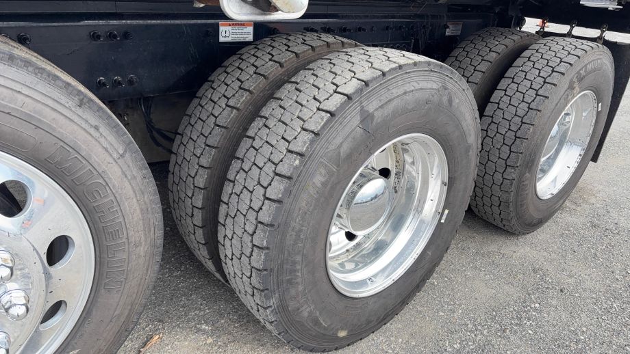 Image for 2025 Western Star 47X Quad Axle Dump Truck, Miles 28,462, 16’ Dump Bed, Hydraulic Dump Bed Door