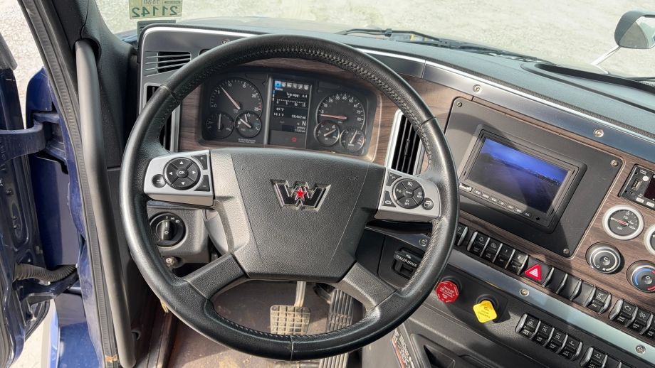 Image for 2025 Western Star 47X Quad Axle Dump Truck, Miles 28,462, 16’ Dump Bed, Hydraulic Dump Bed Door