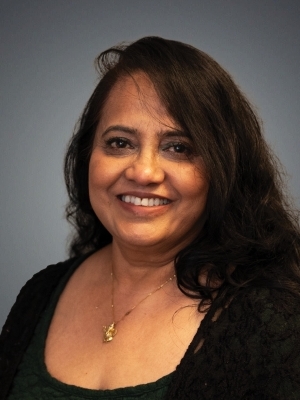Photo of Mona Shah