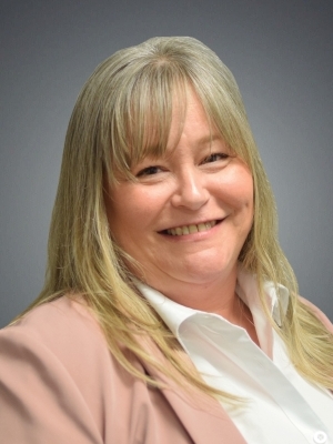 Photo of Laura Blake